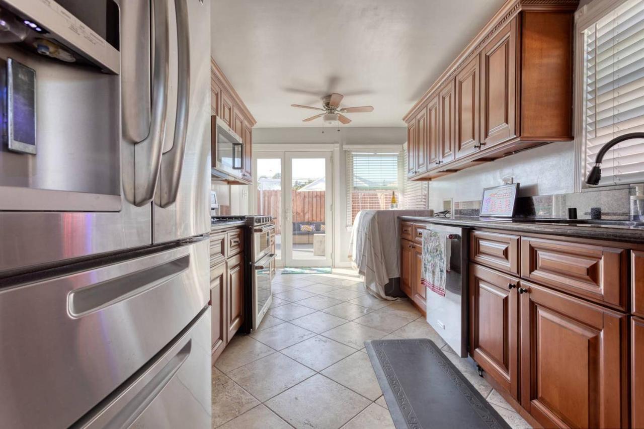 New Belmont Shore Retreat With Free Parking Walk To Beaches Long Beach