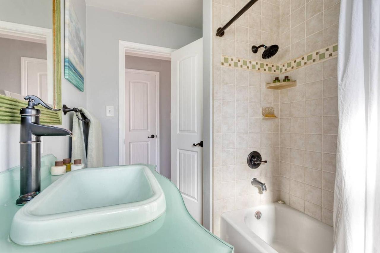 New Belmont Shore Retreat With Free Parking Walk To Beaches Long Beach